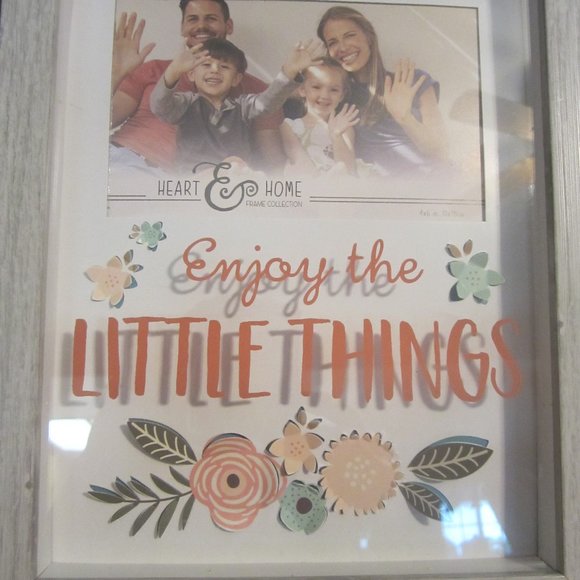 Wall Art with 4 x6 photo opening - Picture 1 of 3